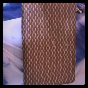 Brand new! Coach wristlet